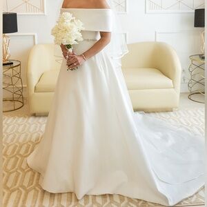 Rosa Clara Off-Shoulder White Wedding Gown. The top part is removable Two in one